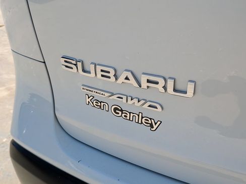 Used 2023 Subaru Ascent Premium w/ Convenience Package AWD/4WD image 12