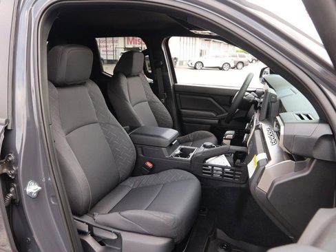 New 2025 Toyota Tacoma SR5 image 27