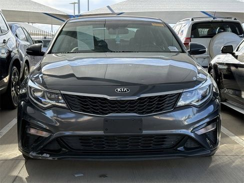 Used 2020 Kia Optima LX image 2