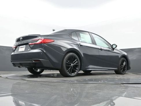 New 2026 Toyota Camry SE w/ Multimedia Upgrade Package image 25