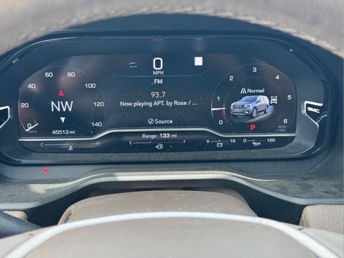 Used 2022 GMC Yukon Denali w/ Denali Premium Package AWD/4WD image 25