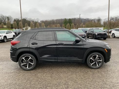 Used 2022 Chevrolet TrailBlazer RS w/ Sun and Liftgate Package image 9