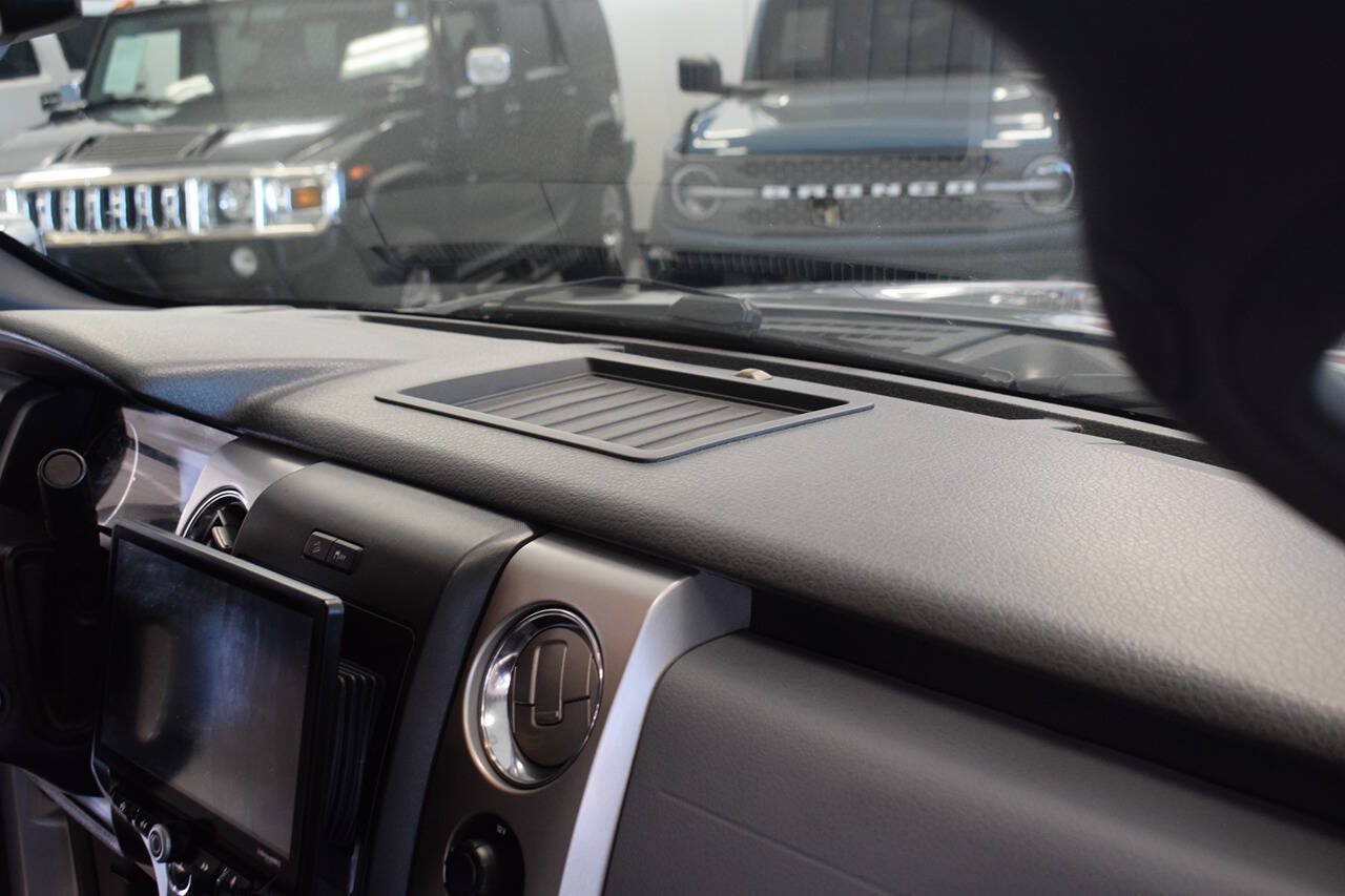 Used 2014 Ford F150 XLT w/ Equipment Group 302A Luxury AWD/4WD image 28