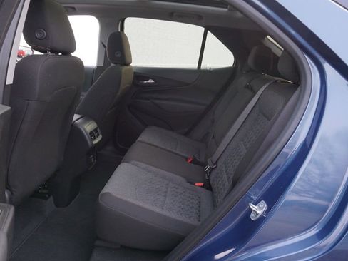 Used 2024 Chevrolet Equinox LT FWD image 11