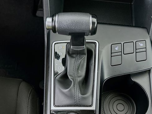 Used 2025 Kia Sportage LX image 23
