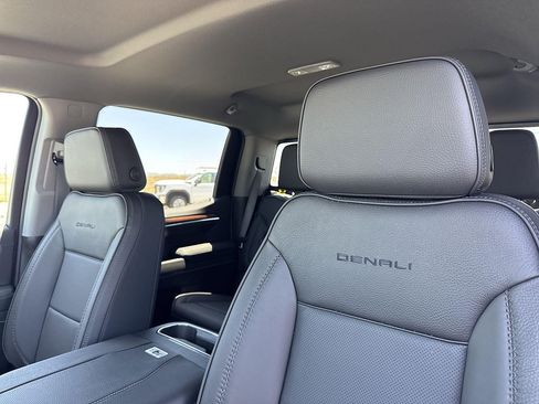 New 2026 GMC Sierra 1500 Denali w/ Technology Package AWD/4WD image 23