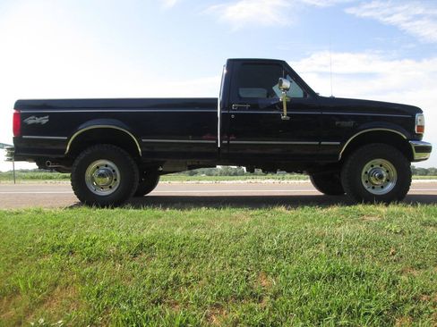 Used 1995 Ford F250 4x4 Regular Cab image 7
