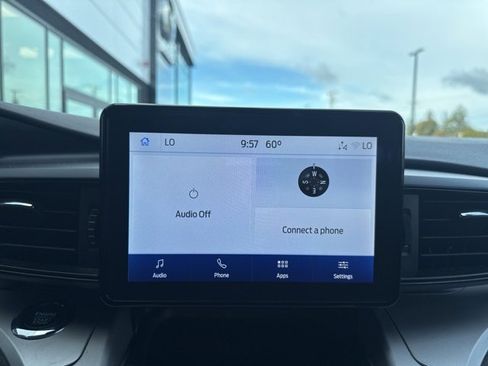 Used 2022 Ford Explorer XLT w/ Class IV Trailer Tow Package image 16