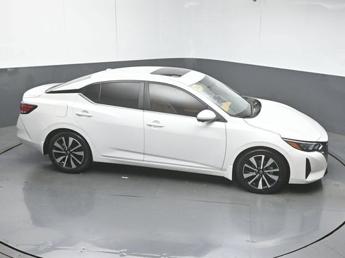 Used 2024 Nissan Sentra SV w/ SV Premium Package FWD image 48