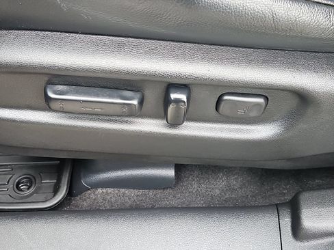 Certified 2019 Honda Pilot Touring image 26