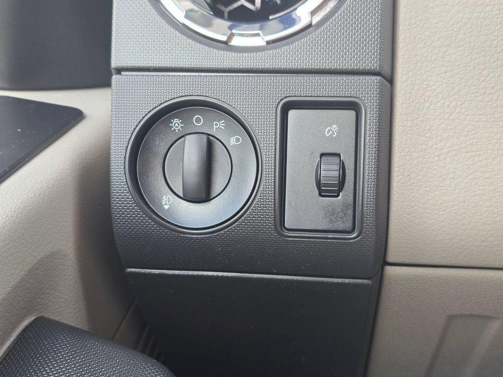Used 2010 Ford F350 XLT AWD/4WD image 26