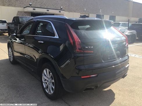 Used 2023 Cadillac XT4 Luxury w/ Cold Weather Package FWD image 6