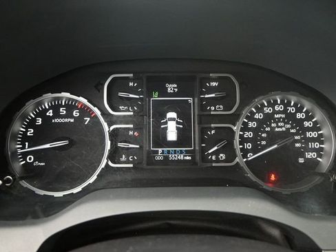 Used 2021 Toyota Tundra SR5 w/ SR5 Upgrade Package AWD/4WD image 8