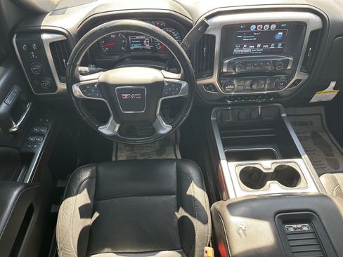 Used 2018 GMC Sierra 1500 SLT AWD/4WD image 24