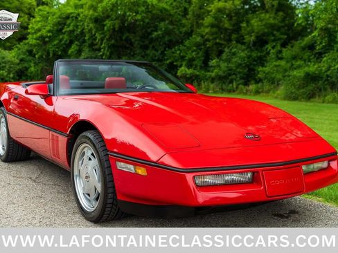 Used 1988 Chevrolet Corvette Convertible RWD image 50
