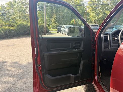 Used 2013 RAM 1500 Express AWD/4WD image 16