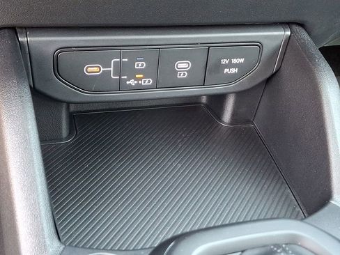 Certified 2025 Kia K4 FWD image 23