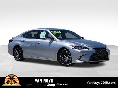 Used 2023 Lexus ES 300h w/ Premium Package