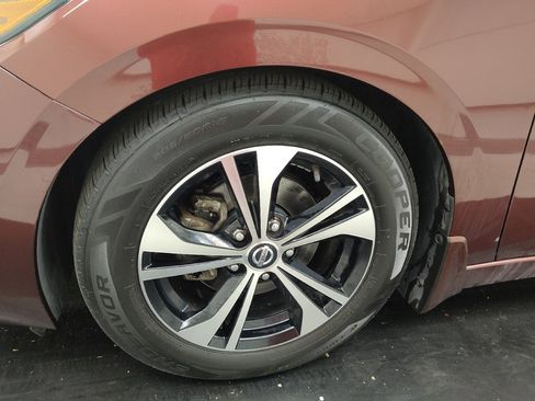 Used 2020 Nissan Sentra SV image 31