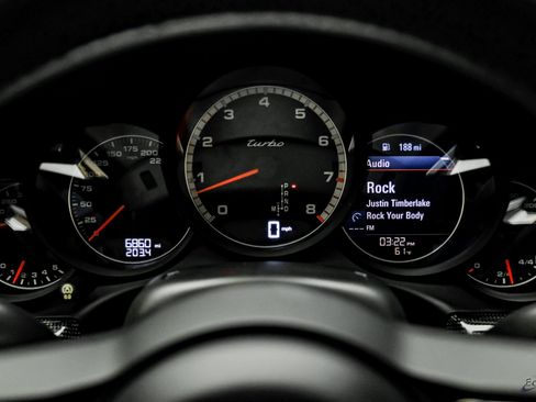 Used 2018 Porsche 911 Turbo S image 79