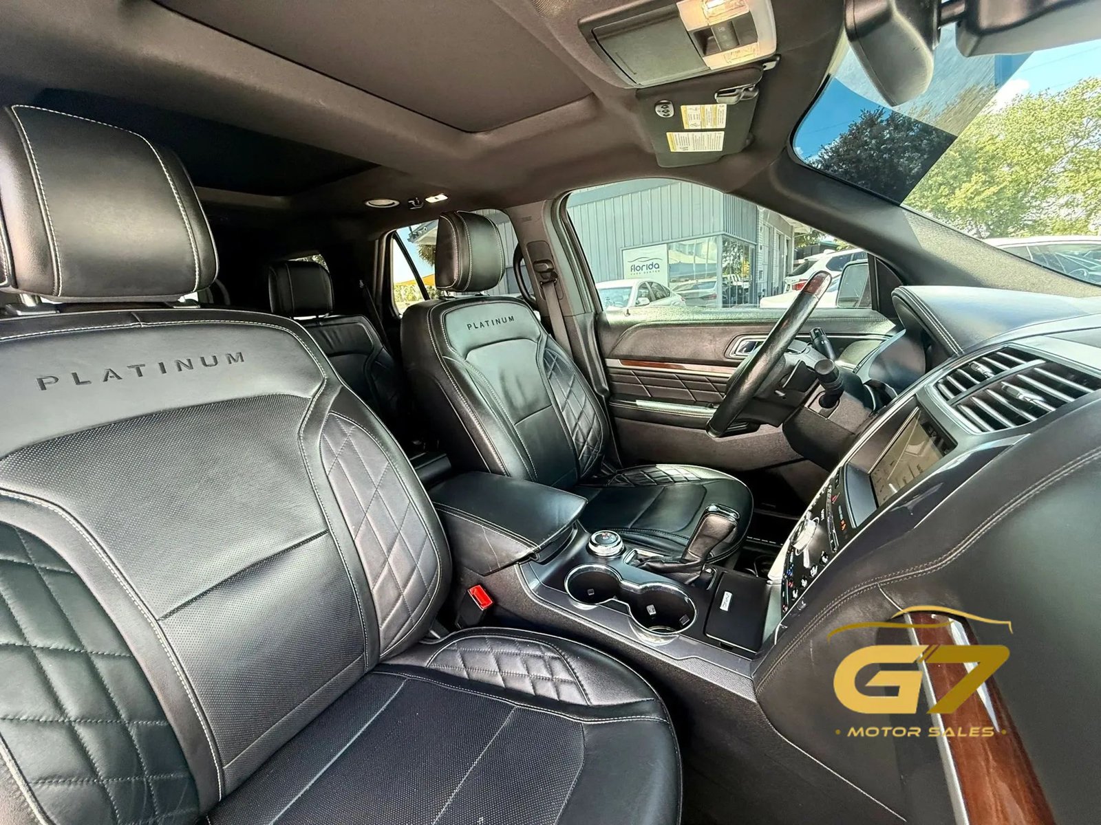 Used 2018 Ford Explorer Platinum AWD/4WD image 19