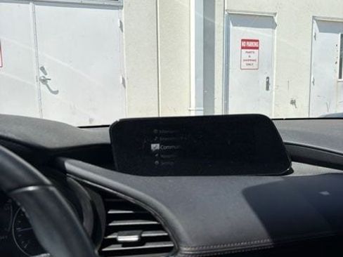 Used 2022 MAZDA MAZDA3 s FWD image 16