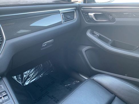 Used 2015 Porsche Macan S image 17