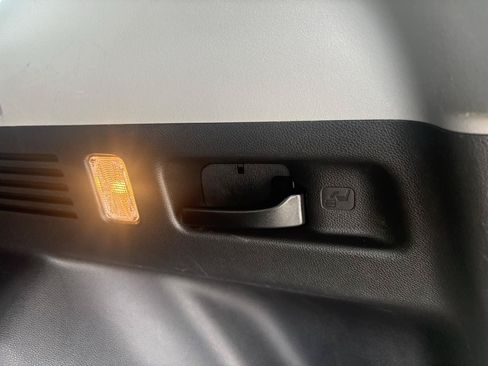 Used 2022 Honda CR-V EX-L image 16