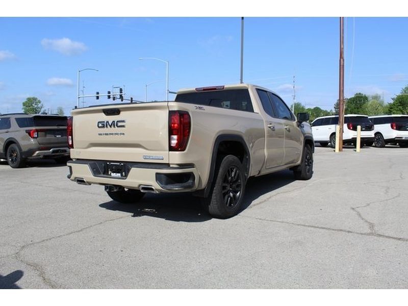 Used 2023 GMC Sierra 1500 Elevation AWD/4WD image 4