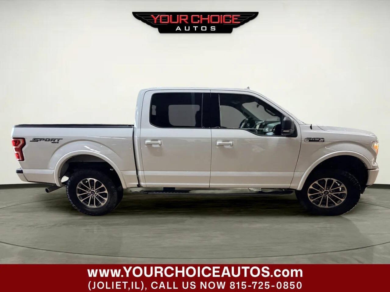 Used 2018 Ford F150 XLT w/ Equipment Group 302A Luxury AWD/4WD image 8