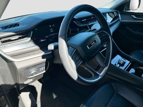 Used 2023 Jeep Grand Cherokee L Limited w/ Trailer Tow Group (B) image 10