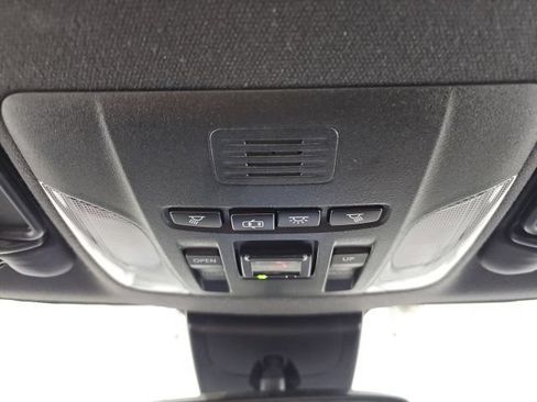 Used 2021 Toyota Corolla SE w/ SE Premium Package FWD image 28