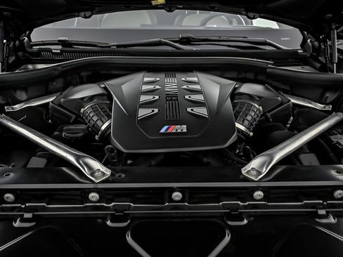 Used 2025 BMW X7 M60i AWD/4WD image 13