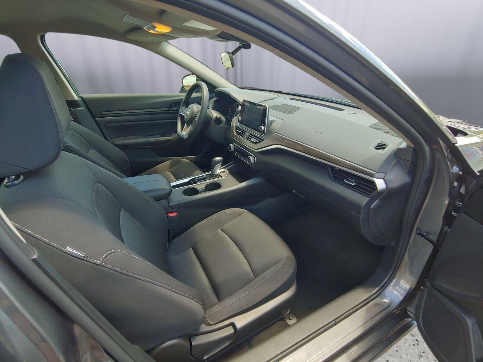 Used 2026 Nissan Altima 2.5 SV FWD image 26