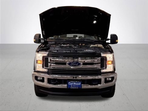 Used 2019 Ford F250 XLT w/ XLT Value Package image 5