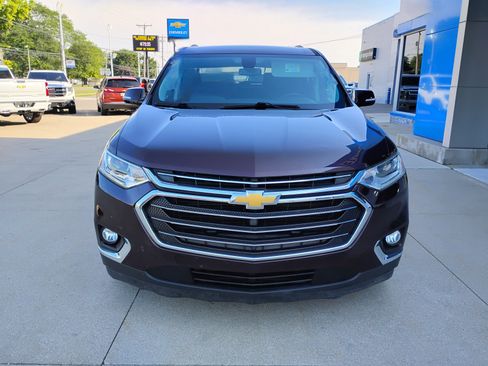 Used 2019 Chevrolet Traverse LT w/ LT Premium Package AWD/4WD image 2