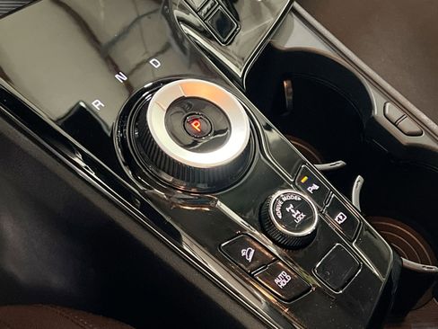 Used 2023 Kia Sportage LX image 17