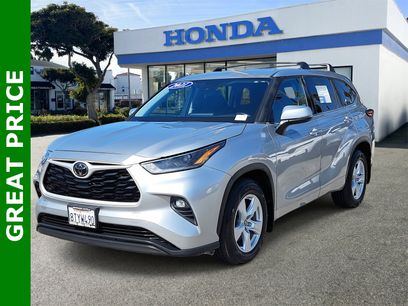 Used 2021 Toyota Highlander LE