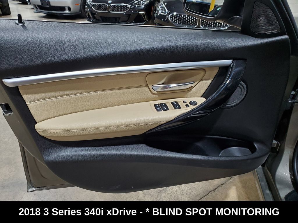 Used 2018 BMW 340i xDrive Sedan AWD/4WD image 8