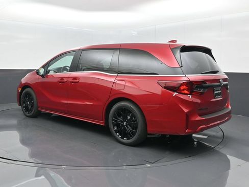 Used 2026 Honda Odyssey Sport-L image 6