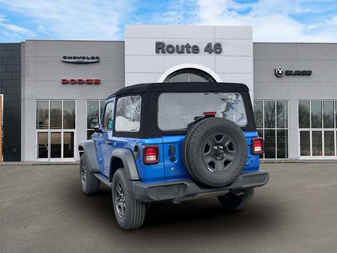 Used 2024 Jeep Wrangler Sport image 4