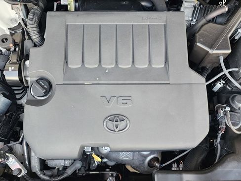 Used 2013 Toyota Venza Limited w/ Preferred Accessory Pkg #1 image 25