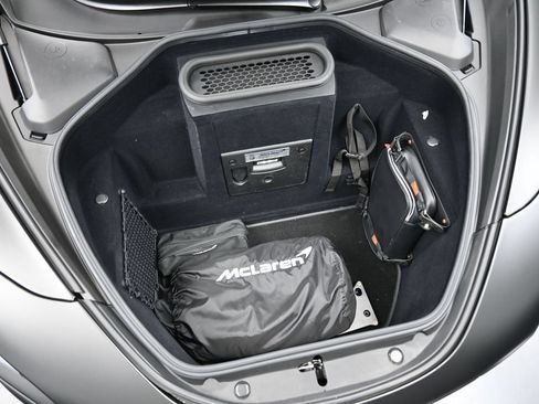 Used 2024 McLaren 750S Spider RWD image 25