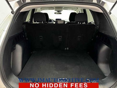 Used 2022 Ford Escape SE FWD image 16