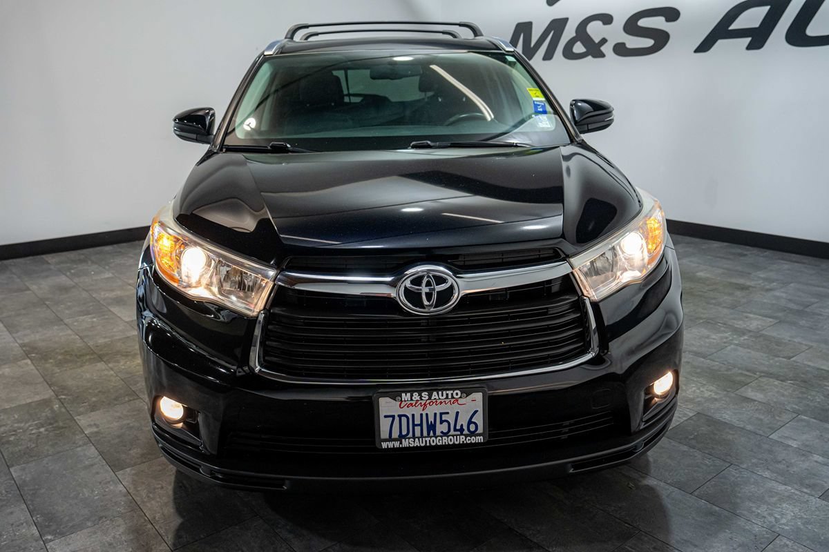 Used 2014 Toyota Highlander XLE AWD/4WD image 20