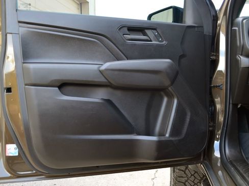 Used 2023 Chevrolet Colorado Trail Boss w/ Advanced Trailering Package image 27