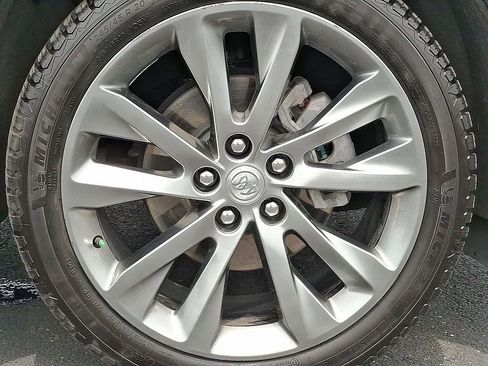 Used 2021 Buick Envision Avenir w/ Technology Package II image 8