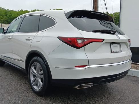 Used 2023 Acura MDX SH-AWD image 3