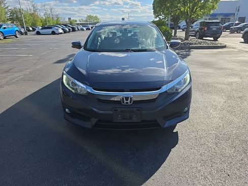 Used 2018 Honda Civic EX-T image 2