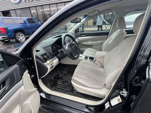 Used 2014 Subaru Legacy 2.5i Premium image 9